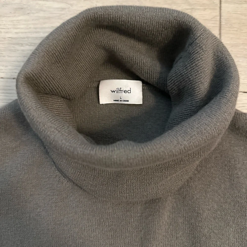 Wilfred Wool/Cotton‎ blend Brown Turtleneck Sweater Large - Picture 2 of 8